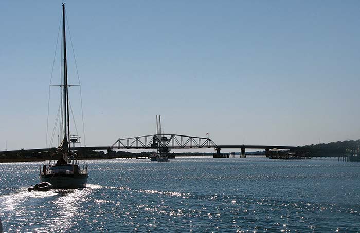Heading south on the Intercoastal Waterway