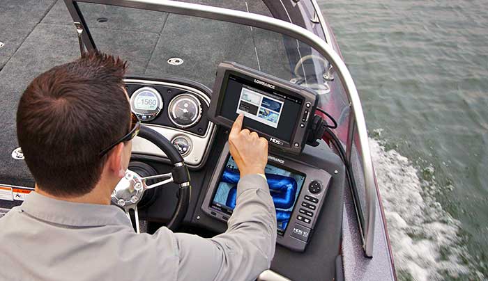 Using Lowrance fishfinder